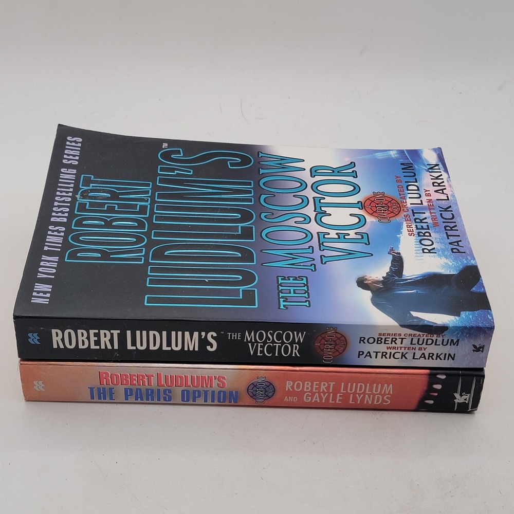 Robert Ludlum The Moscow Vector The Paris Option Paperback Covert-One Good